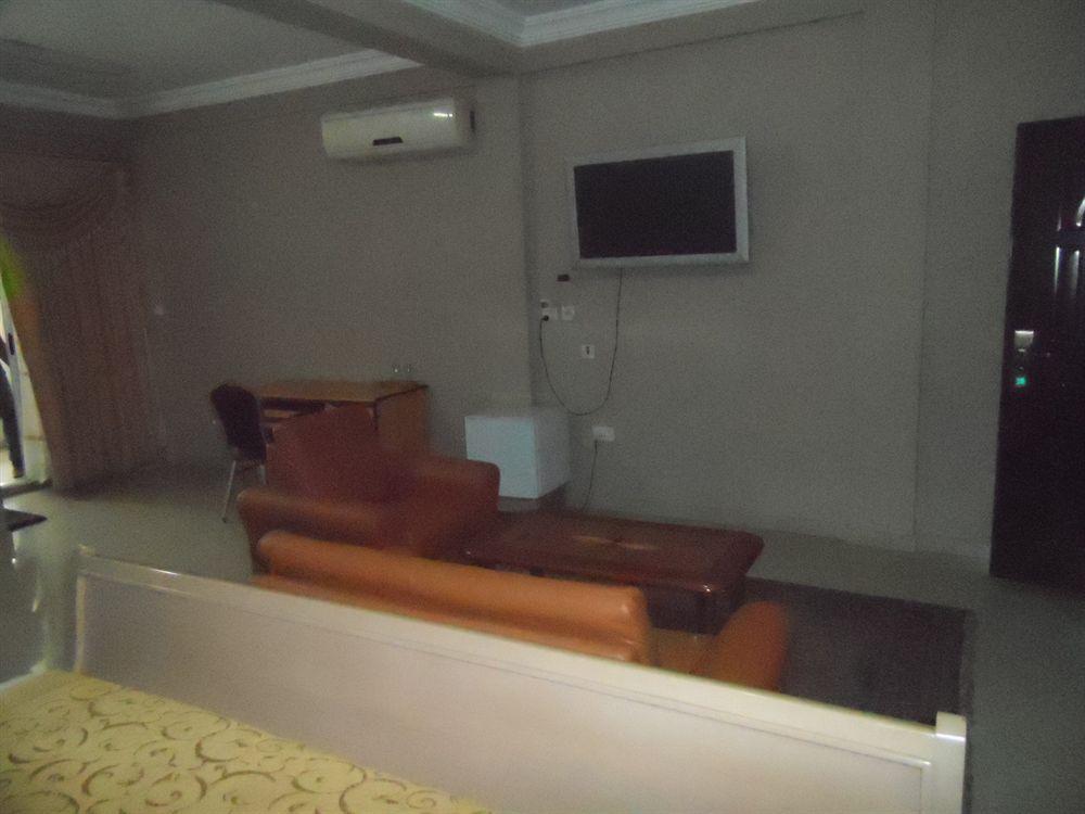 Yegoala Hotel Kumasi Exterior photo
